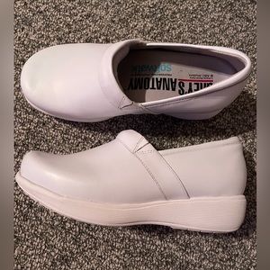 Greys anatomy white work clog shoes